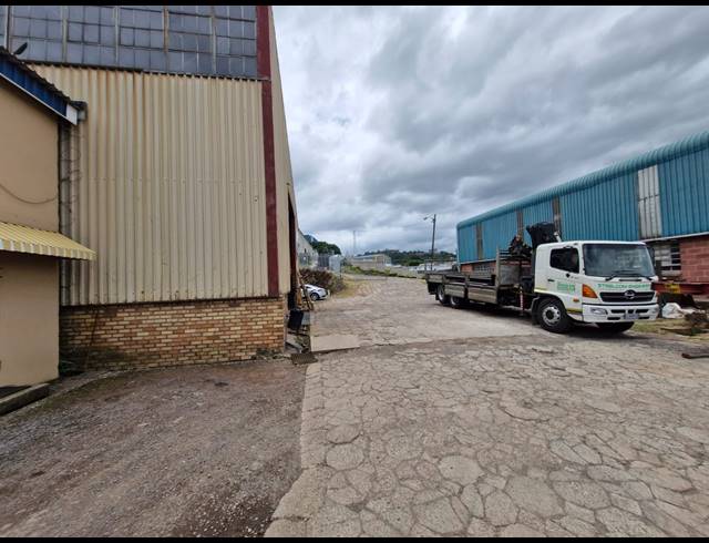 500M² INDUSTRIAL YARD TO LET IN QUEENSMEAD INDUSTRIA